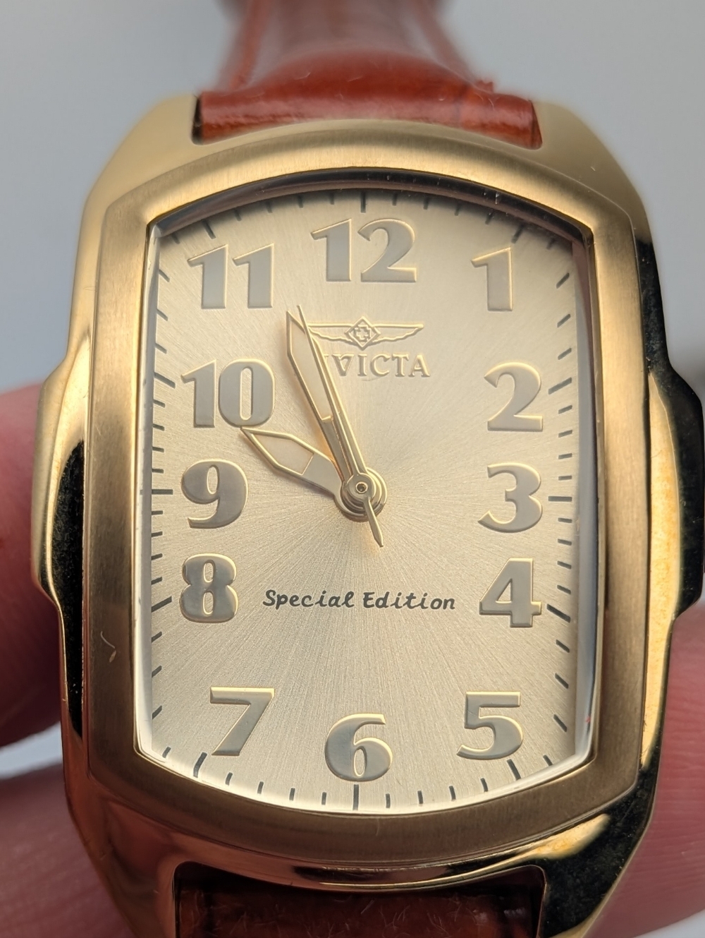 Invicta Lupah Lady Watch Special Edition Gift Set Tritnite Night Glow & Bands - Picture 4 of 16